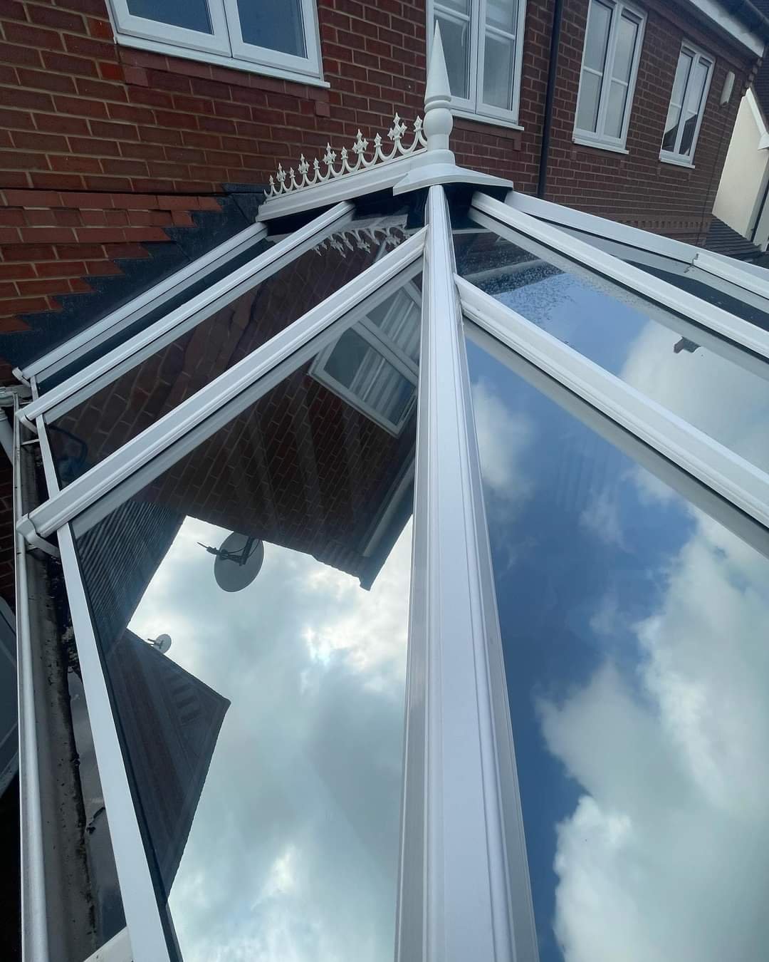 Conservatory Roof Cleaning 12 WhatsApp Image 2024 08 09 at 20.47.47 633d4ee2 1